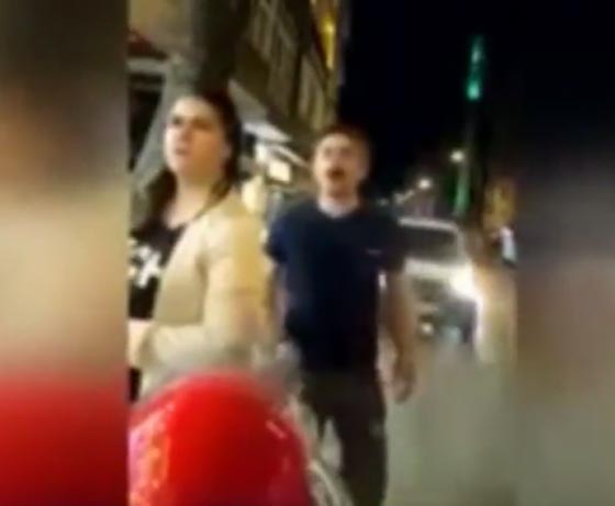 زوجان تركيان يوثقان خلال بث مباشر لحظة تعرضهما لحادث سير مروع! صورة رقم 3