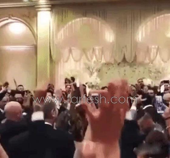 فيديو ريكي مارتن يرقص الدبكة بمهارة مع خطيبه السوري جوان يوسف صورة رقم 11