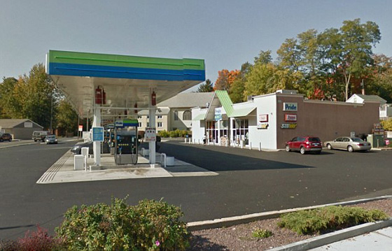 امريكي فاز باضخم جائزة يانصيب.. نام رجلا بسيطا ليستيقظ مليونيرا! صورة رقم 4