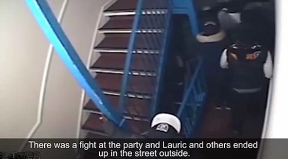 اب ينشر فيديو للحظة مقتل ابنه طعنا بسكين خلال مشاجرة! شاهد صورة رقم 4