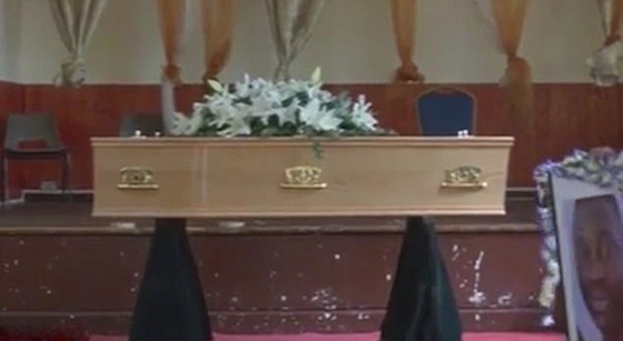 اب ينشر فيديو للحظة مقتل ابنه طعنا بسكين خلال مشاجرة! شاهد صورة رقم 9