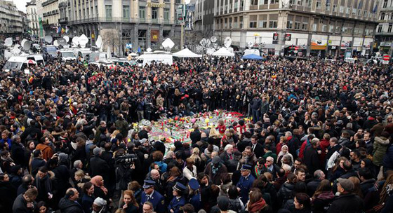 بروكسل: صاح الله اكبر وهاجم جنودا بلجيكيين فقتل دون ان يصيب احد! صورة رقم 15