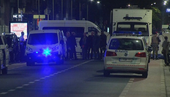 بروكسل: صاح الله اكبر وهاجم جنودا بلجيكيين فقتل دون ان يصيب احد! صورة رقم 3