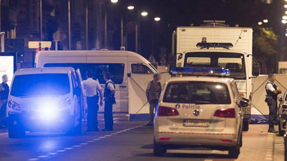 بروكسل: صاح الله اكبر وهاجم جنودا بلجيكيين فقتل دون ان يصيب احد! صورة رقم 14