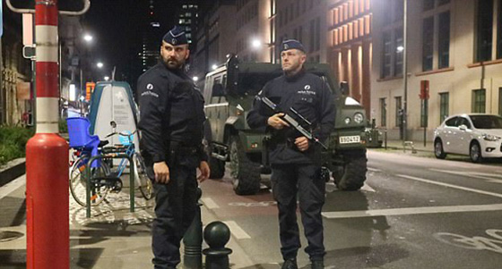 بروكسل: صاح الله اكبر وهاجم جنودا بلجيكيين فقتل دون ان يصيب احد! صورة رقم 5