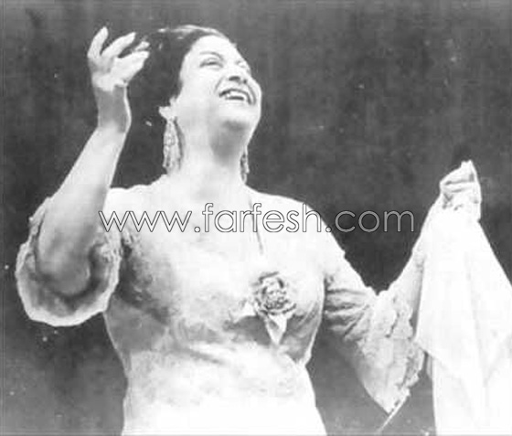 مفاجأة صادمة: مبارك اهدى نجيب محفوظ قلادة مغشوشة وفيديو لم تشاهدوه من قبل! صورة رقم 12