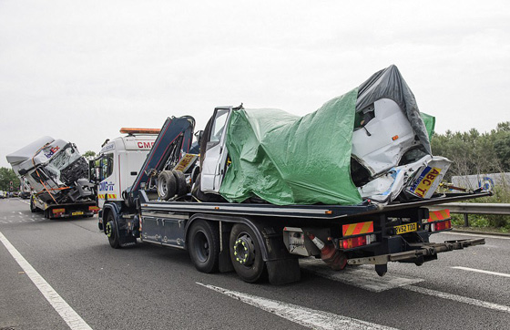 بريطانيا: 8 قتلى وعدة اصابات في أسوأ حادث سير منذ سنوات صورة رقم 6