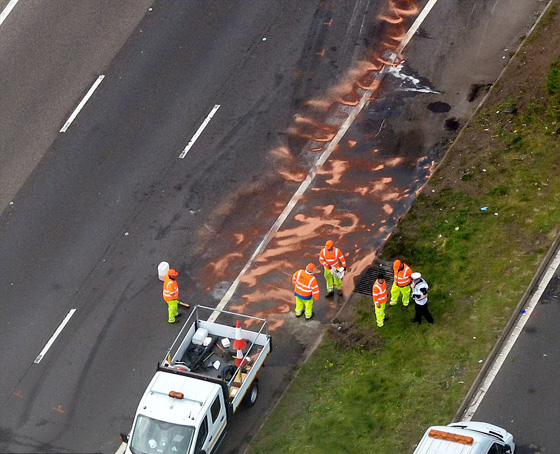 بريطانيا: 8 قتلى وعدة اصابات في أسوأ حادث سير منذ سنوات صورة رقم 3
