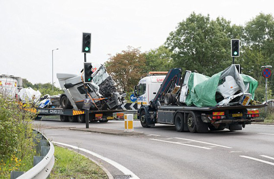 بريطانيا: 8 قتلى وعدة اصابات في أسوأ حادث سير منذ سنوات صورة رقم 14