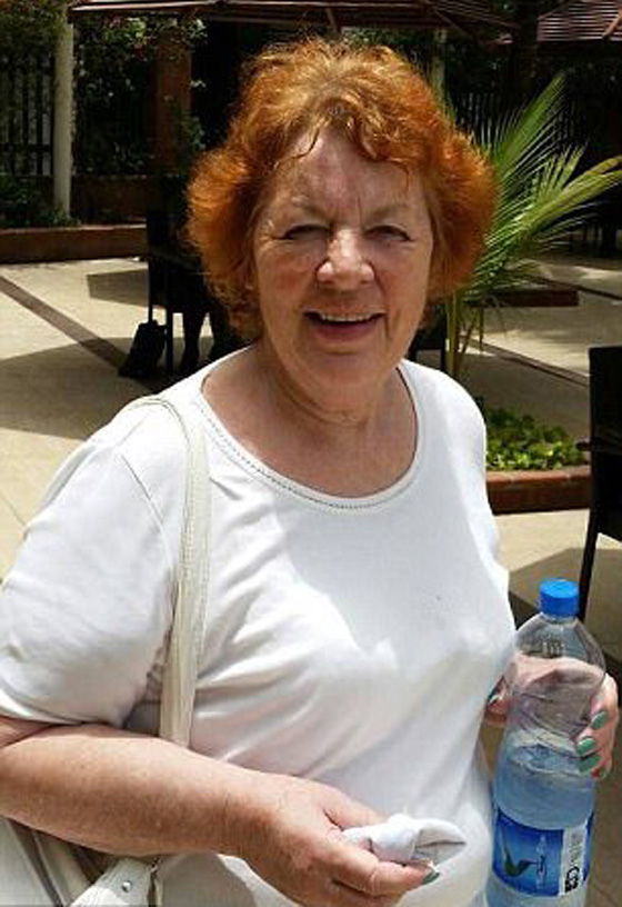 عبر فيسبوك.. شاب نيجيري يقع في غرام جدة إنجليزية تكبره بـ 45 عامًا صورة رقم 6