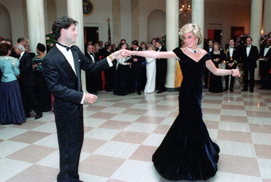 الطيار الذي نقل جثمان الاميرة ديانا من باريس الى لندن يخرج عن صمته صورة رقم 14