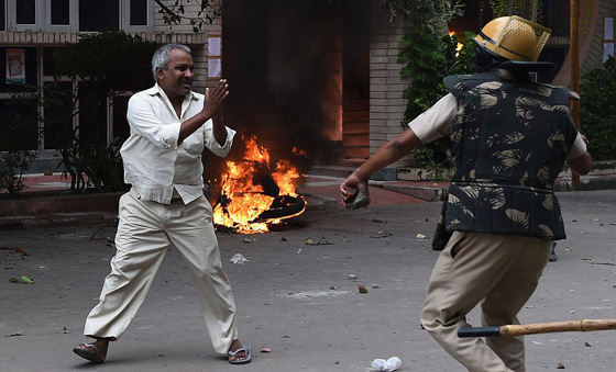  الهند: مدعي نبوّة يغتصب أتباعه ويُجبرهم على الإخصاء تقرباً للإله! صورة رقم 22