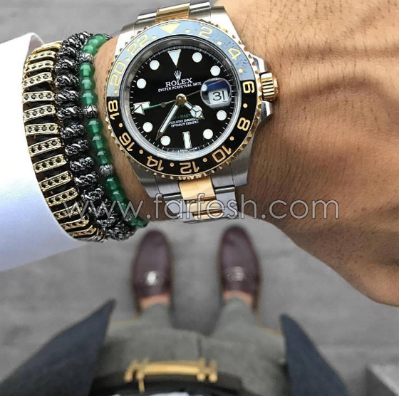 حياة مترفة بالازياء والسيارات الى جانب الموت والجوع بالعراق صورة رقم 5