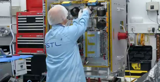 النفايات الفضائية تهدد كوكبنا.. فيديو صورة رقم 2