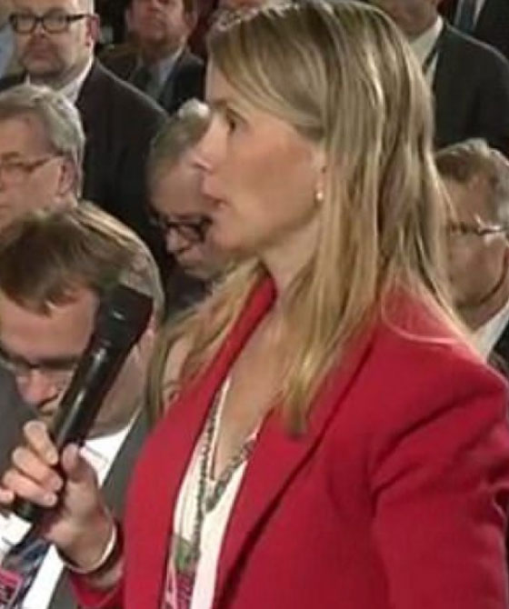 بالفيديو.. صحفية فنلندية تحرج ترامب في مؤتمر صحفي بالبيت الأبيض صورة رقم 1