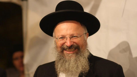 حاخام اسرائيلي يحذر اليهود من تناول الطعام والشراب مع العرب صورة رقم 1