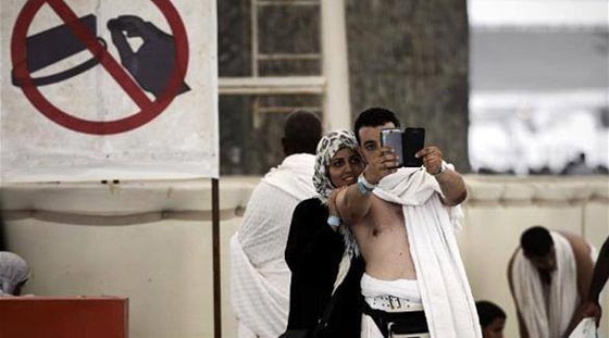 تقاليع العيد: سيلفي الحج، العيدية، ملابس العيد والمائدة، والشيوخ يحذّرون! صورة رقم 4