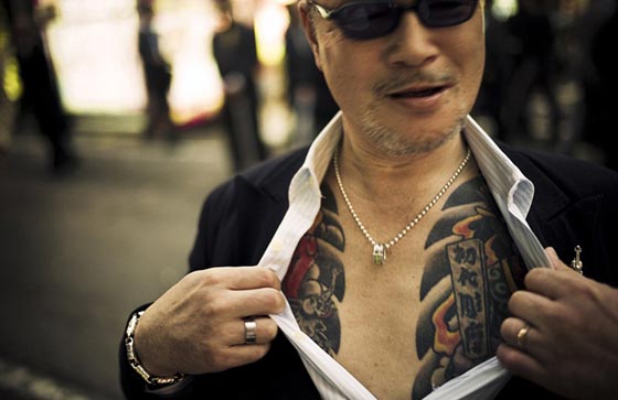 (الياكوزا) أو المافيا اليابانية: أشهر المافيات العالمية إزدهارا وتحقيقا للغنى صورة رقم 6