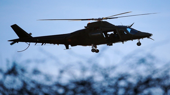 طيار قائد مروحية يلقي بنفسه من الطائرة بدون مظلة لأن زوجته طلقته! صورة رقم 1