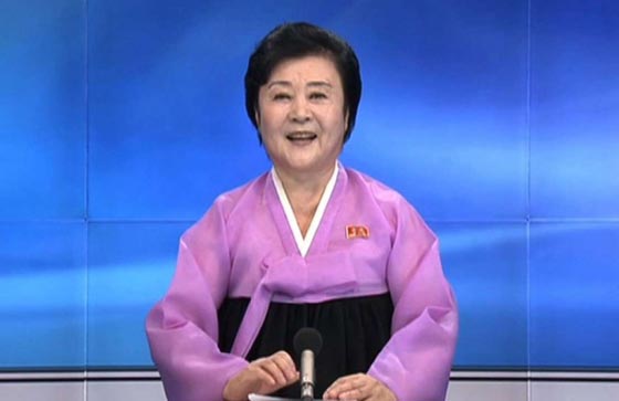 تعرف على المذيعة الكورية الشهيرة التي تعلن الحرب العالمية الثالثة يوميا! صورة رقم 4