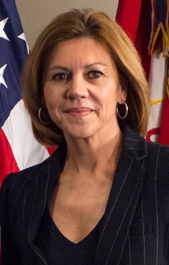 تعرف على 17 وزيرة للدفاع حول العالم بينهن الشيخة حسينة.. صور صورة رقم 12