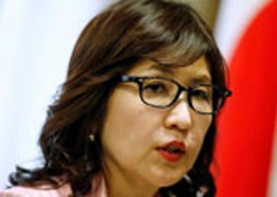 تعرف على 17 وزيرة للدفاع حول العالم بينهن الشيخة حسينة.. صور صورة رقم 16