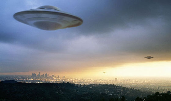 هجوم السماء.. مئات الأطباق الطائرة تتوجه إلى غزو كوكبنا صورة رقم 1