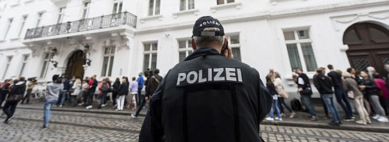 ألمانيا: اتهام لاجئ أفغاني باغتصاب وقتل ابنة مسؤول أوروبي صورة رقم 6