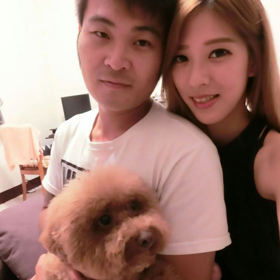 شاب يتزوج من حبيبته المتوفاة في حادث سير وهي في نعشها.. فيديو صورة رقم 4