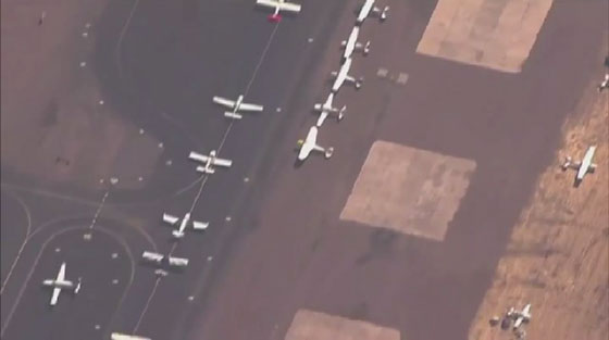 مشهد مثير.. هروب الطائرات من فلوريدا خوفا من اعصار إرما المدمر صورة رقم 4