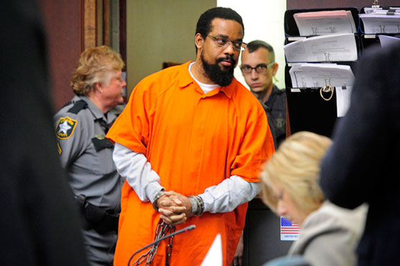 ذبح زوجته واولاده الخمسة دون سبب ويقول: الشيطان كان حاضرا! صورة رقم 10