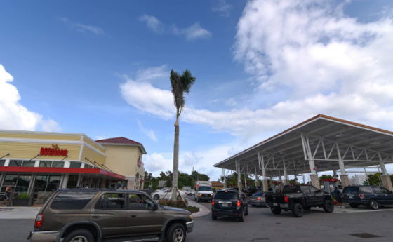 فلوريدا: الحاكم يأمر نحو 6.3 ملايين بإخلاء منازلهم بسبب الإعصار إرما صورة رقم 4