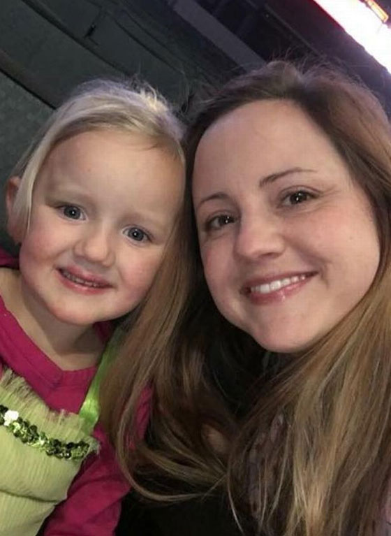 قصة مؤثرة للغاية.. امريكية اختارت ان تموت لكي يعيش جنينها صورة رقم 12