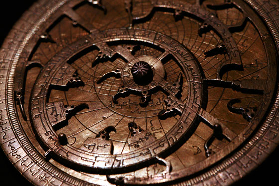 هل تعرف ما هو الاسطرلاب وما هي قصته واستخداماته؟ صور صورة رقم 5