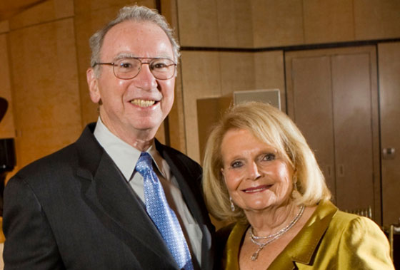 عطاء الاثرياء.. اقلهم كرما تبرع بـ 25 مليون دولار واكرمهم  بـ7500 مليارد صورة رقم 6