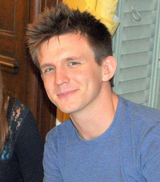 فيديو مؤلم.. تمساح يفترس محرر واحدة من اهم الصحف عندما كان يحاول غسل يديه صورة رقم 13