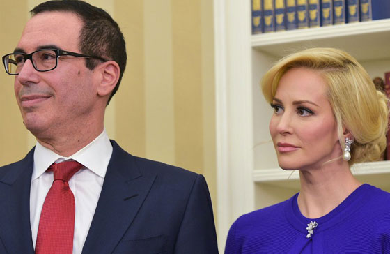 فضيحة.. طائرة عسكرية تحت تصرف وزير امريكي لقضاء شهر العسل! صورة رقم 7