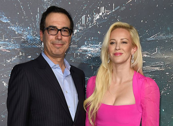 فضيحة.. طائرة عسكرية تحت تصرف وزير امريكي لقضاء شهر العسل! صورة رقم 10