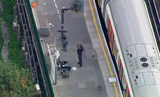 رفع حالة التأهب في بريطانيا وداعش يعلن مسؤوليته عن تفجير مترو الانفاق صورة رقم 15