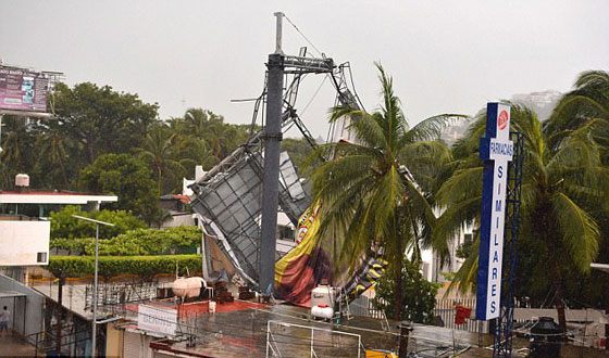 بعد هارفي وايرما.. العاصفة نورما تتحول الى اعصار يتجه نحو كاليفورنيا صورة رقم 14