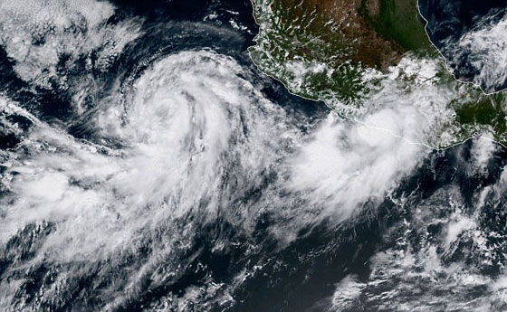 بعد هارفي وايرما.. العاصفة نورما تتحول الى اعصار يتجه نحو كاليفورنيا صورة رقم 5