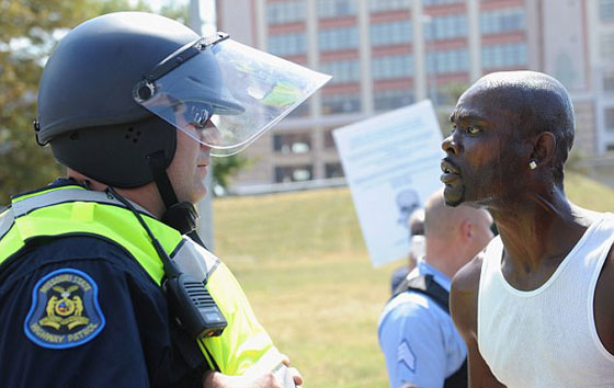 تخوف من اعمال شغب في ميزوري بعد تبرئة شرطي ابيض من قتل شاب اسود صورة رقم 11