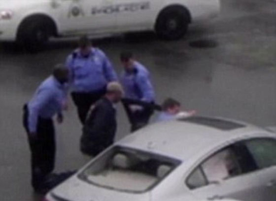 تخوف من اعمال شغب في ميزوري بعد تبرئة شرطي ابيض من قتل شاب اسود صورة رقم 23