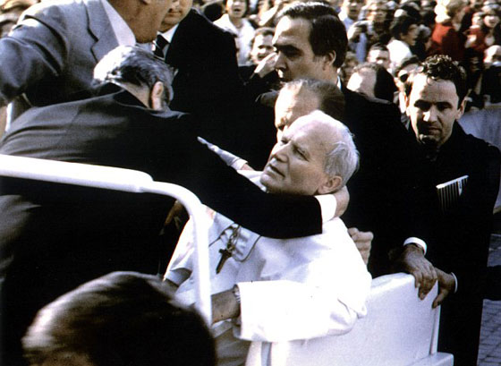 وثائق مسربة: التركي الذي حاول اغتيال البابا بريء والفاتيكان اختطف فتاة واحتجزها 14 عاماً بلندن  صورة رقم 8