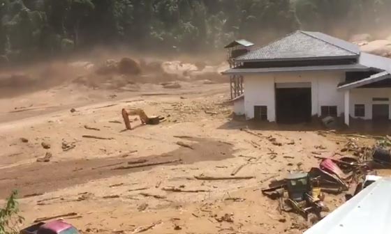 فيضانات تغرق أراضي زراعية بعد فشل سد وانهياره! فيديو صورة رقم 4