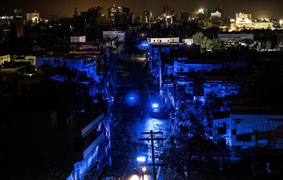 الإعصار ماريا يجتاح بورتوريكو والكاريبي فدمر المباني وقطع الكهرباء والجزيرة تستنجد! صورة رقم 23