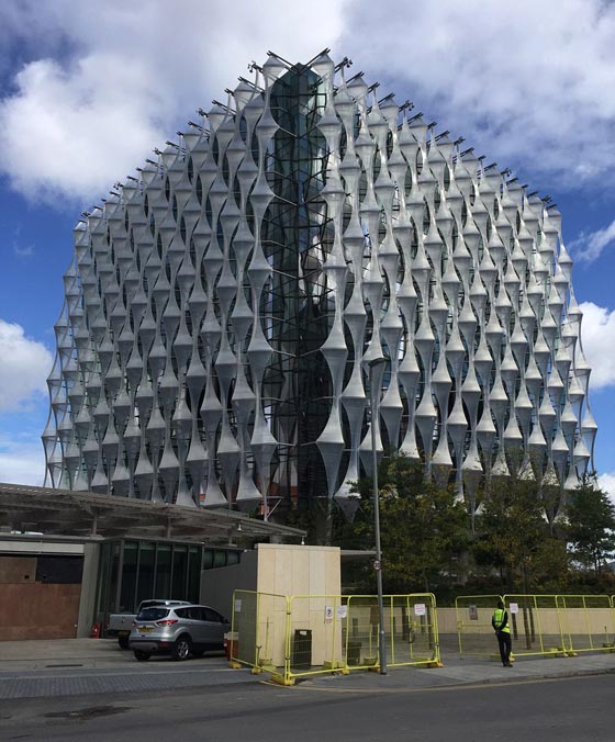 بنيت بتكلفة مليار دولار.. سفارة امريكا بلندن الأغلى في التاريخ! فيديو صورة رقم 4