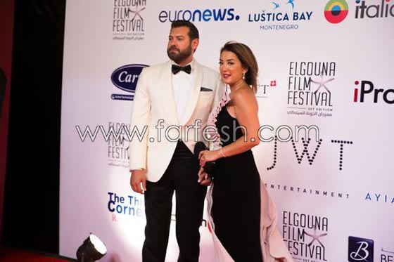 إطلالات الفنانات في مهرجان الجونة السينمائي الأول.. من الأرق؟ ومن الأجرأ؟ صورة رقم 9