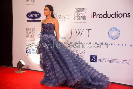 إطلالات الفنانات في مهرجان الجونة السينمائي الأول.. من الأرق؟ ومن الأجرأ؟ صورة رقم 14