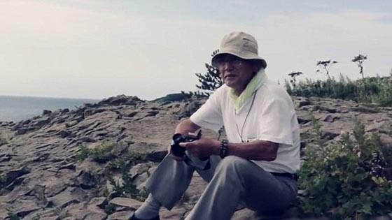 شرطي متقاعد كرس وقته لمراقبة المقبلين على الانتحار وانقذ 500 منهم صورة رقم 1